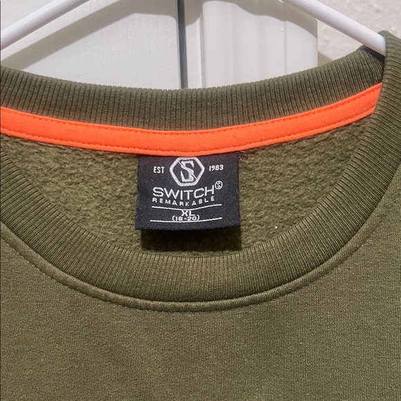 Men's Olive Green Crewneck Sweater with Pocket - Picture 6 of 7